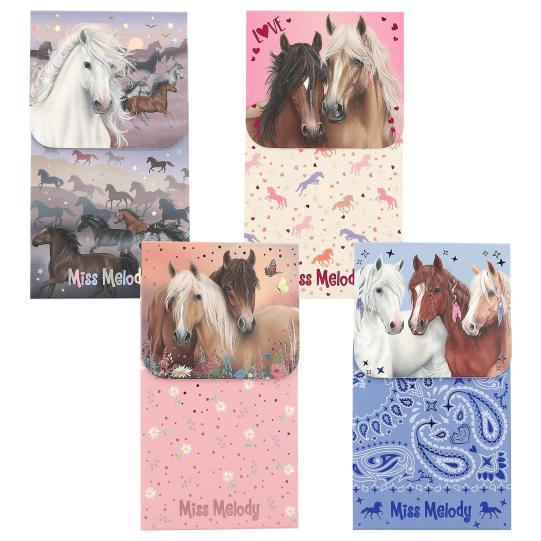 Miss Melody Pad Magnet Closure