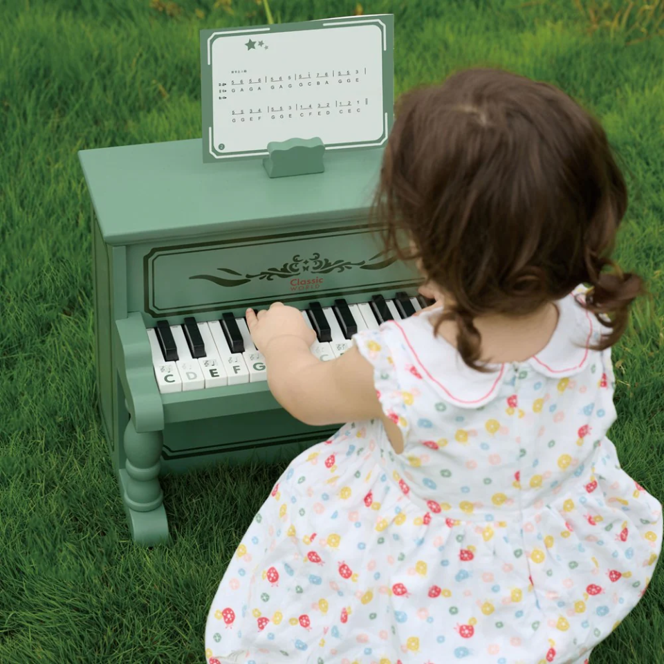 Vintage Piano