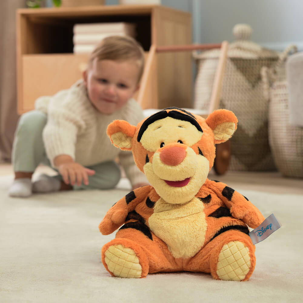 Disney Oh so Snuggly Tigger