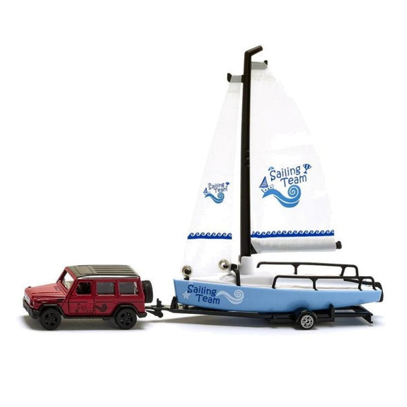 2564 Mercedes - AMG with Sailing Boat