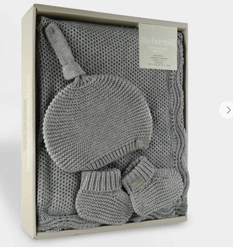 Textured Knit Gift Set